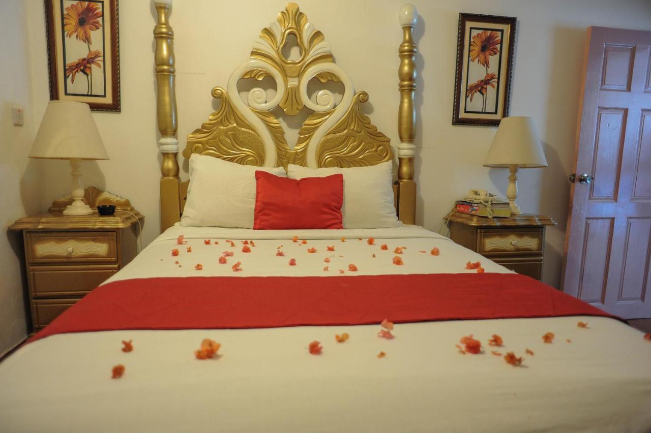 Glorianna Hotel مونتيغو باي المظهر الخارجي الصورة